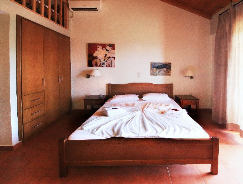 Xenios Apartments Agios Nikolaos  Buitenkant foto